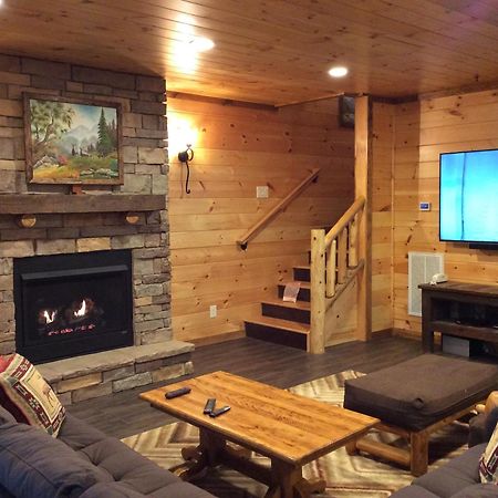Ridge View Lodge Nature And Mountain View - Hot Tub - Firepit - Yard - Games Gatlinburg Zewnętrze zdjęcie