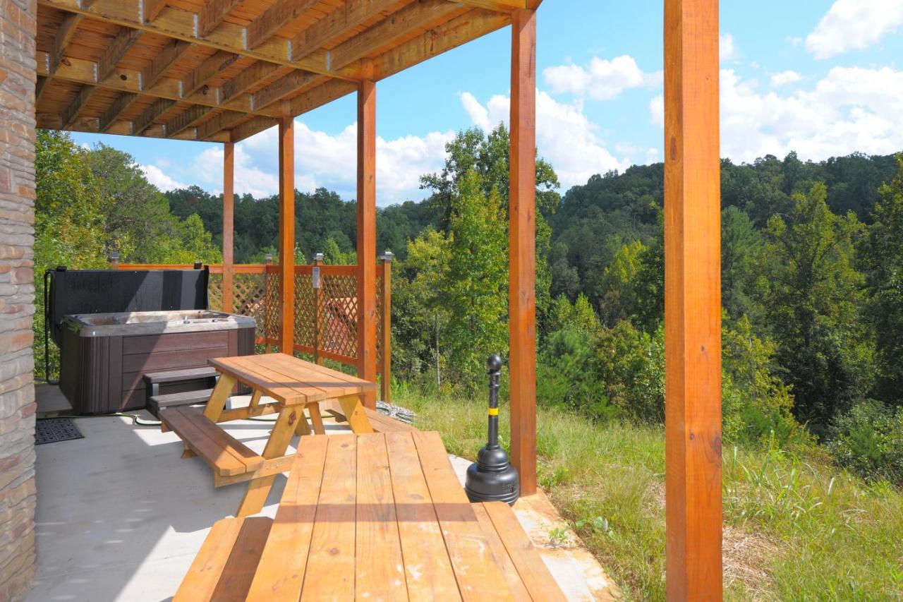 Ridge View Lodge Nature And Mountain View - Hot Tub - Firepit - Yard - Games Gatlinburg Zewnętrze zdjęcie