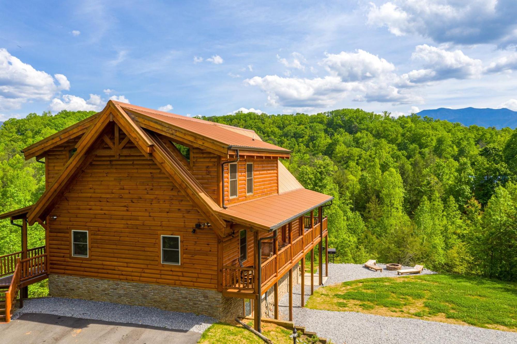 Ridge View Lodge Nature And Mountain View - Hot Tub - Firepit - Yard - Games Gatlinburg Zewnętrze zdjęcie