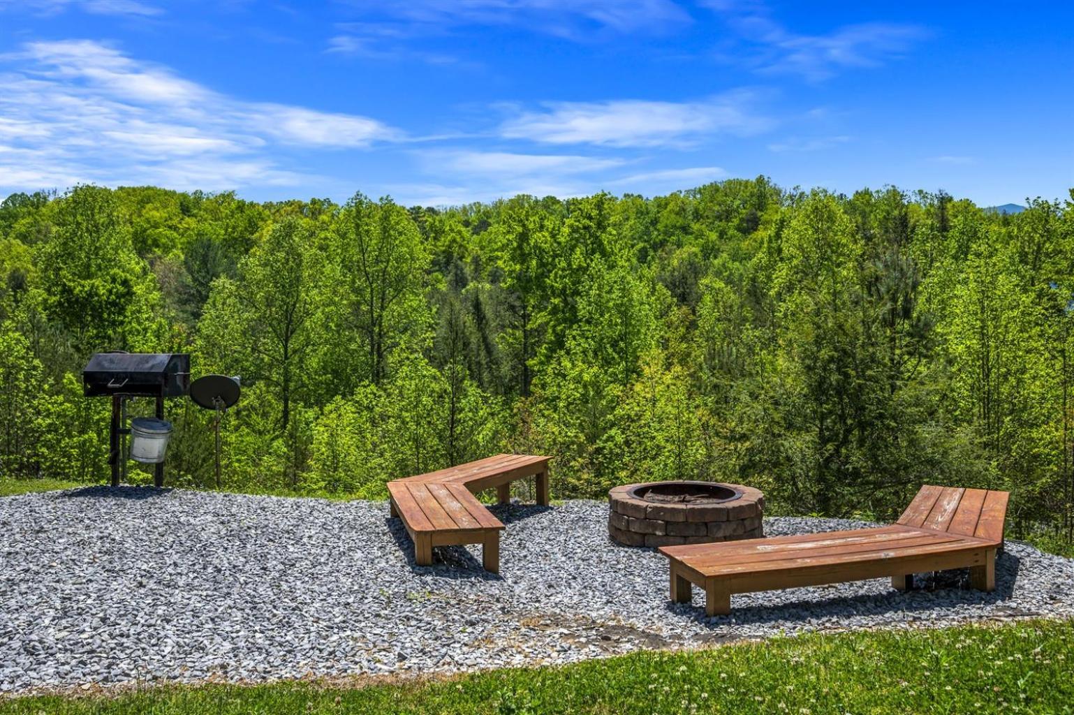 Ridge View Lodge Nature And Mountain View - Hot Tub - Firepit - Yard - Games Gatlinburg Zewnętrze zdjęcie
