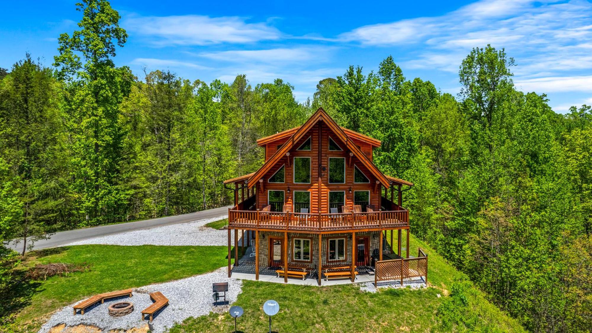 Ridge View Lodge Nature And Mountain View - Hot Tub - Firepit - Yard - Games Gatlinburg Zewnętrze zdjęcie